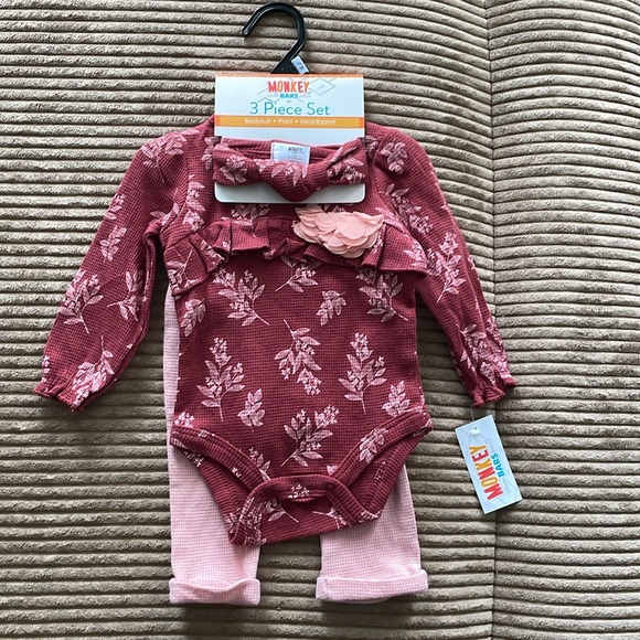 children’s size US 3-9M three piece sets - 2 pck - Picture 3 of 3